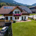 Pernerhof *