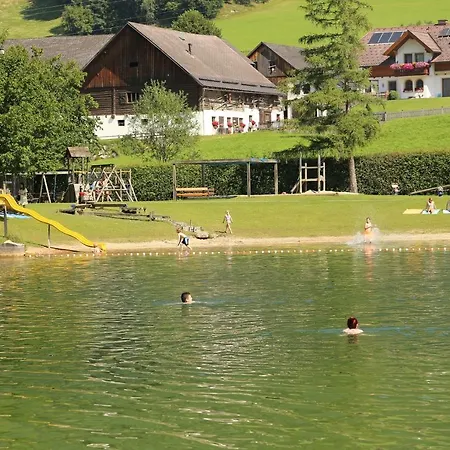 Pernerhof *